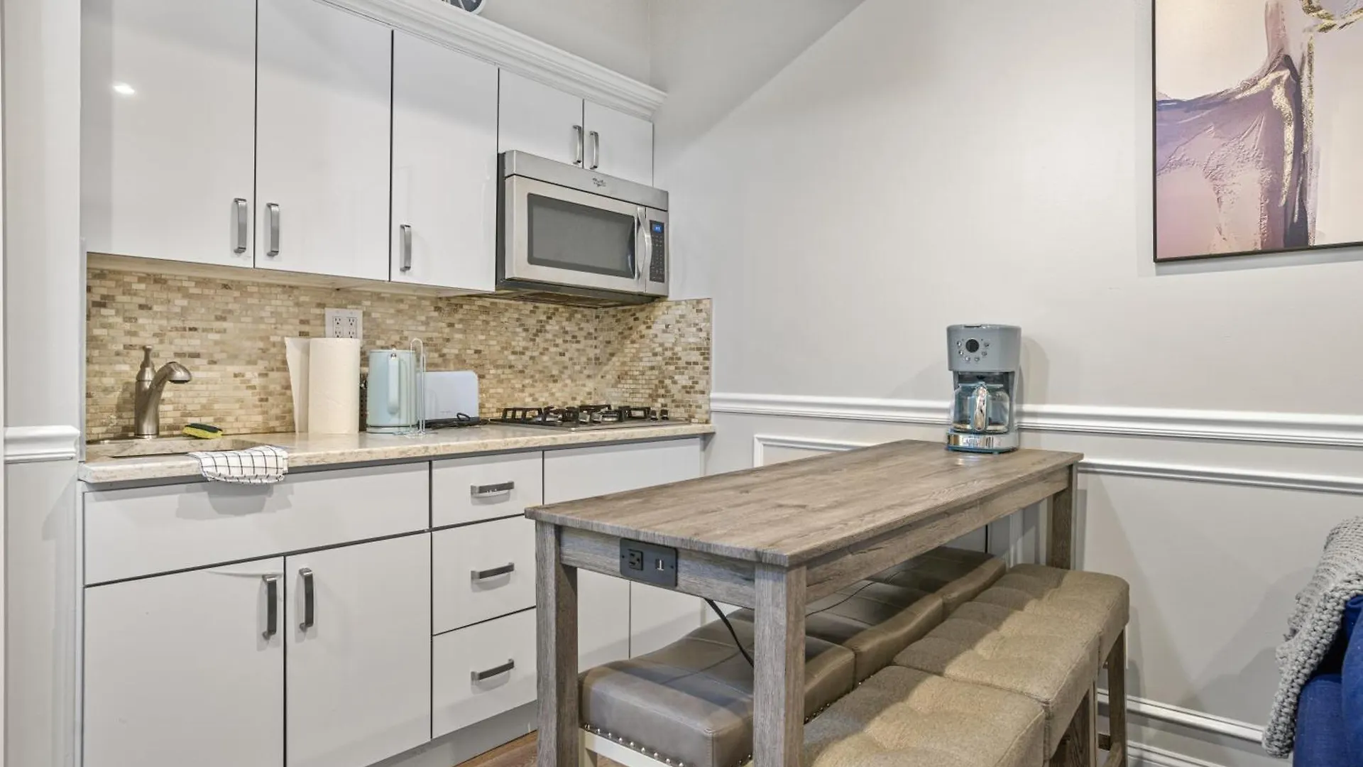 2Bd Urban Ease In Lower East Side New York